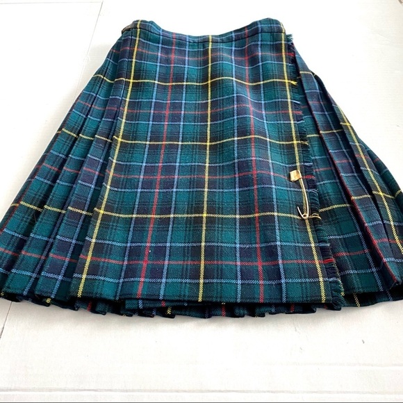 Vintage Tartan Plaid Kilt Skirt and Vtg Trifari Safety Pin Girls S-M 22" Retro - Picture 3 of 15